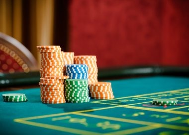 mpopelangi app interface showing sportsbook and live-dealer options